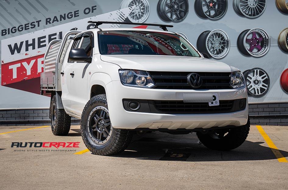 VOLKSWAGEN AMAROK T16 SATIN BLACK MACHINED LIP